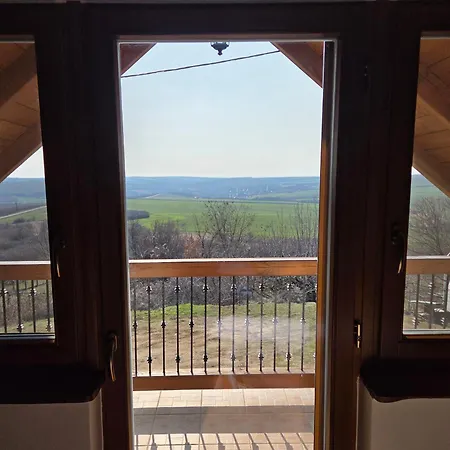 Vakantiehuis Bukovinszky Cantina *